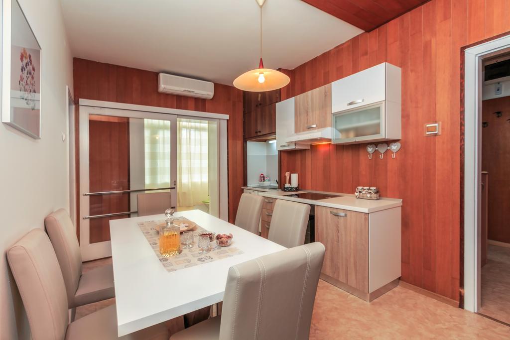 Apartment Barbaresko Split Luaran gambar